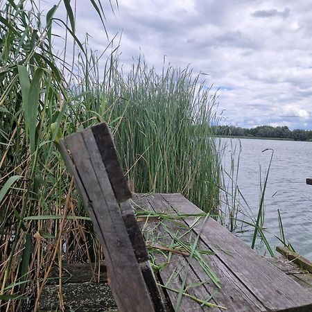KleszczynKujezioru公寓 外观 照片